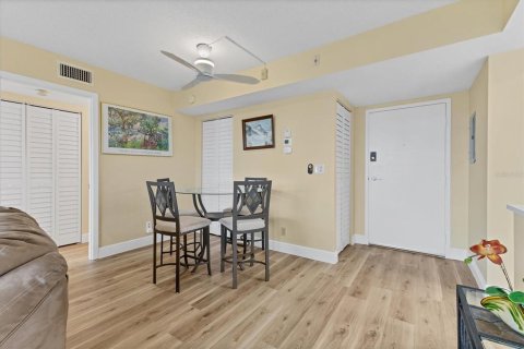 Copropriété à vendre à Sarasota, Floride: 2 chambres, 107.02 m2 № 1359555 - photo 14