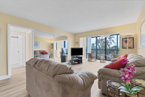 Copropriété à vendre à Sarasota, Floride: 2 chambres, 107.02 m2 № 1359555 - photo 7