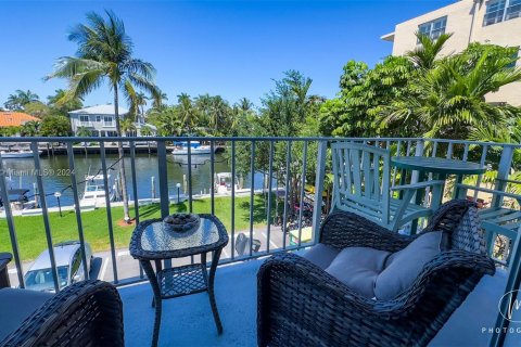 Copropriété à vendre à Fort Lauderdale, Floride: 2 chambres, 75.62 m2 № 1383087 - photo 4