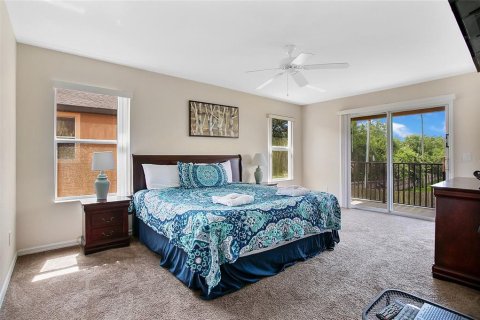 Condo in Davenport, Florida, 4 bedrooms  № 1317037 - photo 9