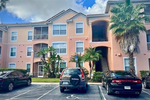 Copropriété à louer à Orlando, Floride: 3 chambres, 130.81 m2 № 1316984 - photo 1