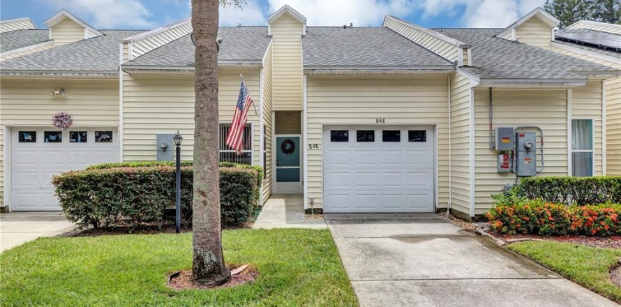 Townhouse in Casselberry, Florida 3 bedrooms, 115.94 sq.m. № 1313460