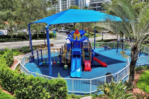 Condominio en venta en Aventura, Florida, 2 dormitorios, 126.44 m2 № 1293452 - foto 28