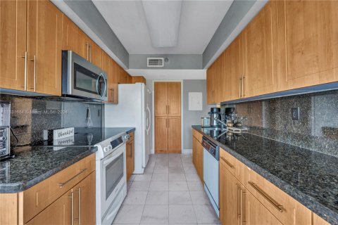 Купить кондоминиум в Авентура, Флорида 2 спальни, 126.44м2, № 1293452 - фото 16