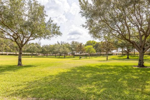 Adosado en venta en Wellington, Florida, 2 dormitorios, 156.08 m2 № 1182683 - foto 1