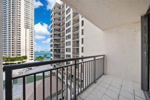 Copropriété à vendre à Miami, Floride: 2 chambres, 98.48 m2 № 1269411 - photo 24