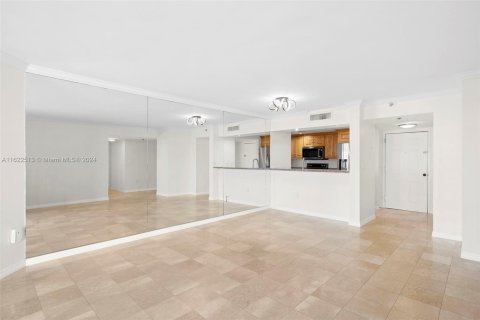 Copropriété à vendre à Miami, Floride: 2 chambres, 98.48 m2 № 1269411 - photo 6