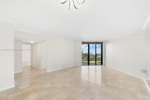 Copropriété à vendre à Miami, Floride: 2 chambres, 98.48 m2 № 1269411 - photo 5