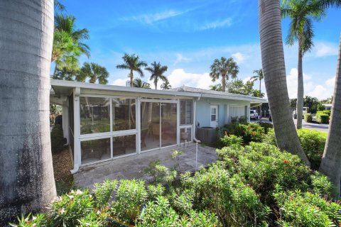 Villa ou maison à vendre à Lauderdale-by-the-Sea, Floride: 2 chambres, 187.66 m2 № 913296 - photo 20