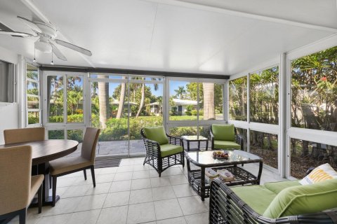 Villa ou maison à vendre à Lauderdale-by-the-Sea, Floride: 2 chambres, 187.66 m2 № 913296 - photo 23