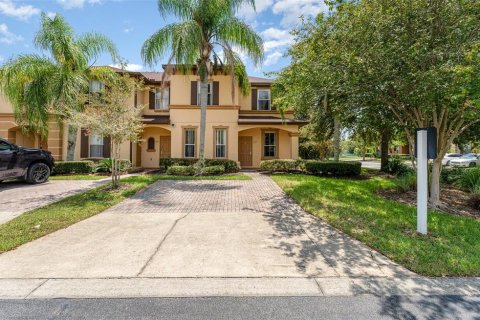 Townhouse in Davenport, Florida 4 bedrooms, 172.43 sq.m. № 1333804 - photo 3