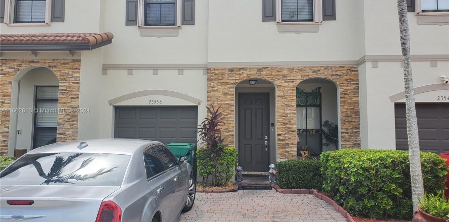 Townhouse in Homestead, Florida 3 bedrooms, 142.6 sq.m. № 1370795