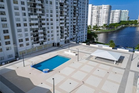 Condominio en venta en Aventura, Florida, 2 dormitorios, 120.77 m2 № 1330749 - foto 29