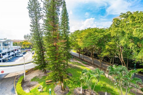 Condo in Aventura, Florida, 2 bedrooms  № 1330749 - photo 20