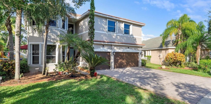 Casa en Miramar, Florida 5 dormitorios, 316.61 m2 № 1330706