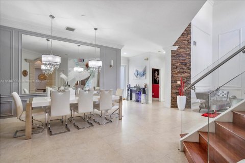 Villa ou maison à vendre à Miramar, Floride: 5 chambres, 316.61 m2 № 1330706 - photo 16