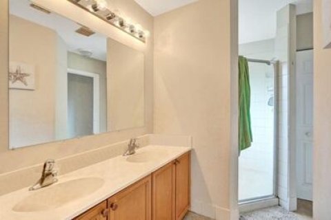 Townhouse in West Palm Beach, Florida 3 bedrooms, 144.93 sq.m. № 913317 - photo 15