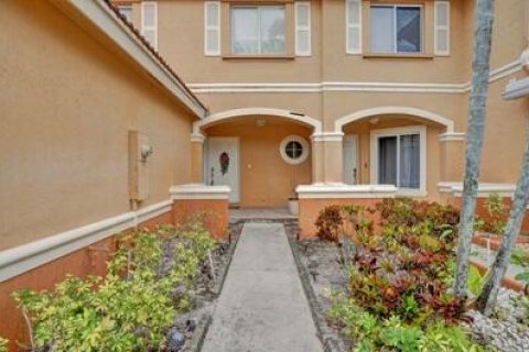 Townhouse in West Palm Beach, Florida 3 bedrooms, 144.93 sq.m. № 913317 - photo 24
