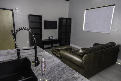 Dúplex en venta en Tampa, Florida, 1 dormitorio, 55.74 m2 № 1318023 - foto 6