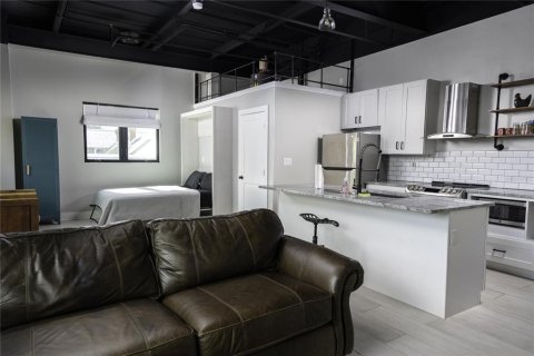 Dúplex en venta en Tampa, Florida, 1 dormitorio, 55.74 m2 № 1318023 - foto 7