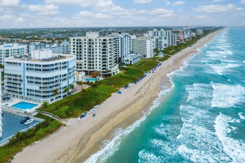 Condo in Highland Beach, Florida, 3 bedrooms  № 968224 - photo 9