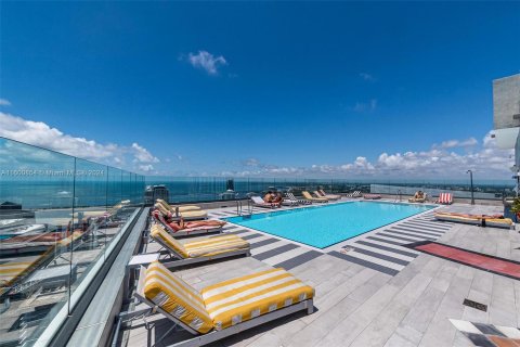 Condominio en venta en Miami, Florida, 1 dormitorio, 52.95 m2 № 1224040 - foto 15