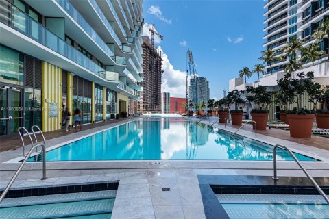 Condominio en venta en Miami, Florida, 1 dormitorio, 52.95 m2 № 1224040 - foto 18