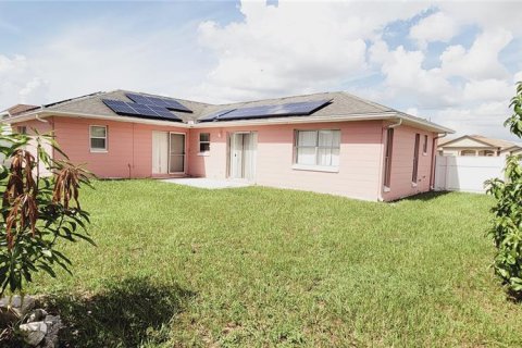 House in Kissimmee, Florida 3 bedrooms, 130.43 sq.m. № 1354286 - photo 23