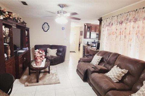 Casa en venta en Kissimmee, Florida, 3 dormitorios, 130.43 m2 № 1354286 - foto 21