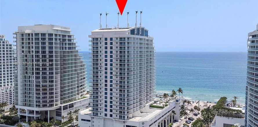 Condominio en Fort Lauderdale, Florida, 1 dormitorio  № 1187808