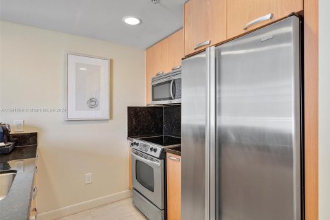 Condo in Fort Lauderdale, Florida, 1 bedroom  № 1187808 - photo 14