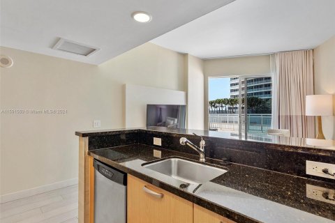 Condominio en venta en Fort Lauderdale, Florida, 1 dormitorio, 84.17 m2 № 1187808 - foto 16