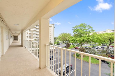 Copropriété à vendre à Pompano Beach, Floride: 3 chambres, 129.13 m2 № 1097760 - photo 18