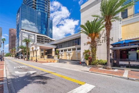 Condominio en venta en Orlando, Florida, 1 dormitorio, 51.65 m2 № 1356594 - foto 1