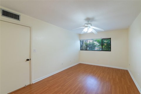 Copropriété à vendre à Fort Lauderdale, Floride: 2 chambres, 75.25 m2 № 1077772 - photo 20