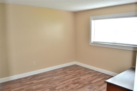 Condo in Sunrise, Florida, 2 bedrooms  № 1180304 - photo 17