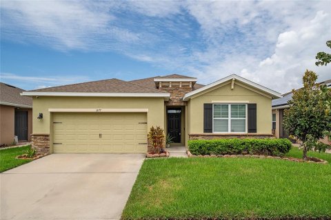 House in Kissimmee, Florida 4 bedrooms, 189.33 sq.m. № 1355967 - photo 1