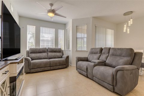 Condo in Davenport, Florida, 2 bedrooms  № 1356004 - photo 10