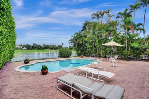 Casa en venta en Miami, Florida, 4 dormitorios, 310.29 m2 № 1351716 - foto 29