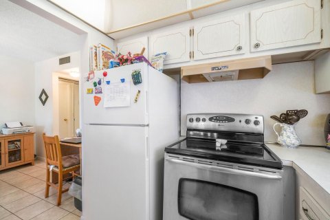 Condo in Deerfield Beach, Florida, 1 bedroom  № 1146036 - photo 22