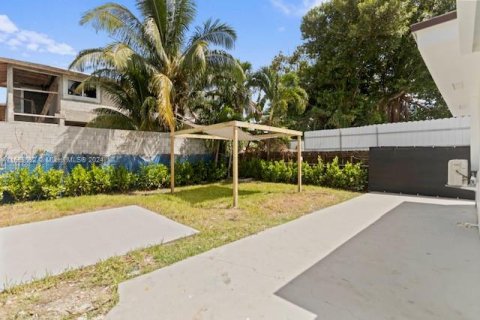 House in Miami, Florida 1 bedroom, 55.83 sq.m. № 1372705 - photo 16