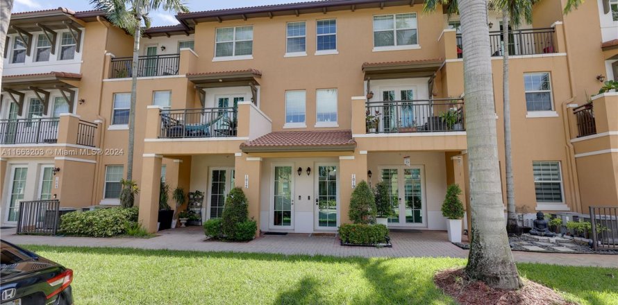 Condo à Pembroke Pines, Floride, 2 chambres  № 1372750