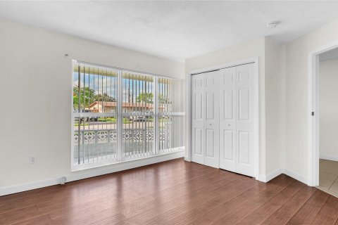 Casa en venta en Sunrise, Florida, 3 dormitorios, 157.19 m2 № 752676 - foto 12