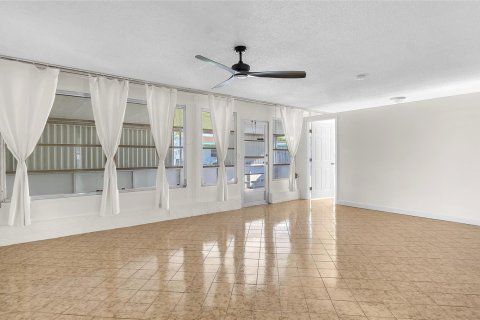 Casa en venta en Sunrise, Florida, 3 dormitorios, 157.19 m2 № 752676 - foto 27