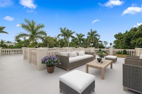 Villa ou maison à vendre à Punta Gorda, Floride: 2 chambres, 152.36 m2 № 999089 - photo 3