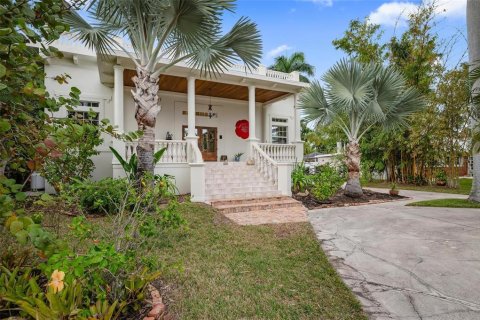 Villa ou maison à vendre à Punta Gorda, Floride: 2 chambres, 152.36 m2 № 999089 - photo 8