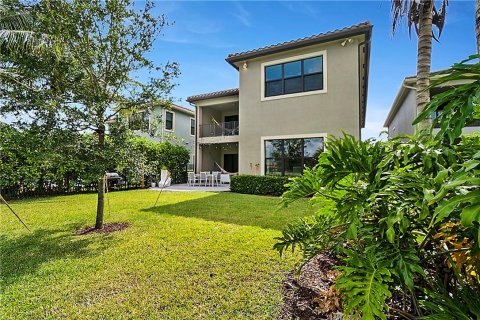 House in Delray Beach, Florida 5 bedrooms, 402.36 sq.m. № 981835 - photo 19