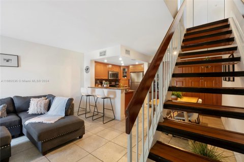 Copropriété à vendre à Miami, Floride: 2 chambres, 79.8 m2 № 1381780 - photo 3