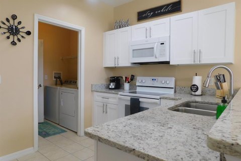 Casa en venta en Davenport, Florida, 4 dormitorios, 164.25 m2 № 1304404 - foto 7