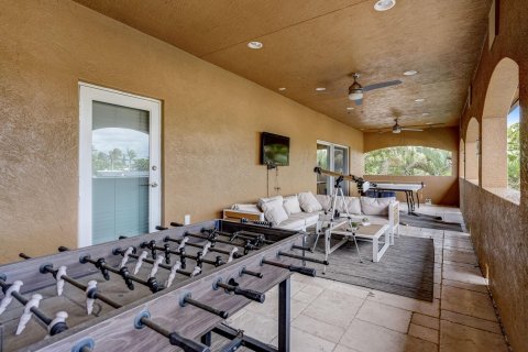 Villa ou maison à vendre à Fort Lauderdale, Floride: 6 chambres, 326.55 m2 № 922341 - photo 15